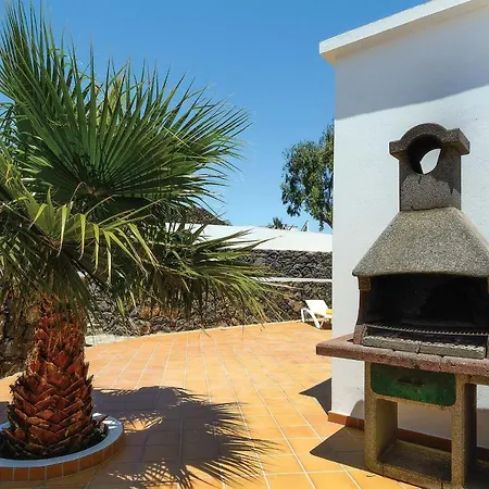 Villa Puerto Del Carmen Sleeps 6 Wifi *