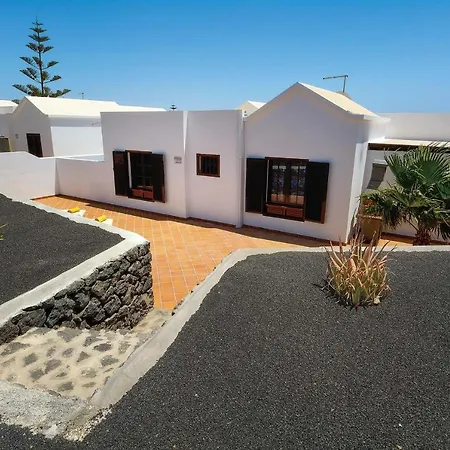 Puerto Del Carmen Sleeps 6 Wifi Vila *